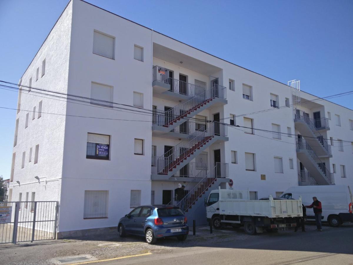 Apartament Amb Piscina Емпуриабрава Екстериор снимка
